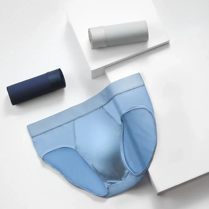 Bejirog 3 - عبوة ملابس داخلية حريرية للرجال. رقيقة - نمط للصيف، مع ملخصات محدبة على شكل حرف U. شورت قابل للتنفس، صلب - ملون