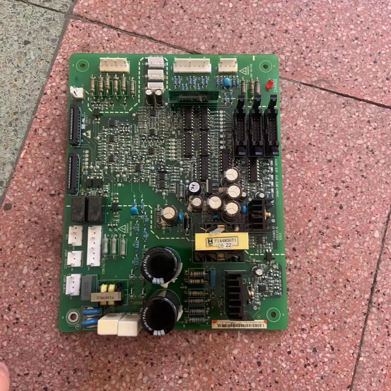 Disassembly Emerson inverter EV2000 series 132kw-160-200-280KW switching power board F1A4M3GR1