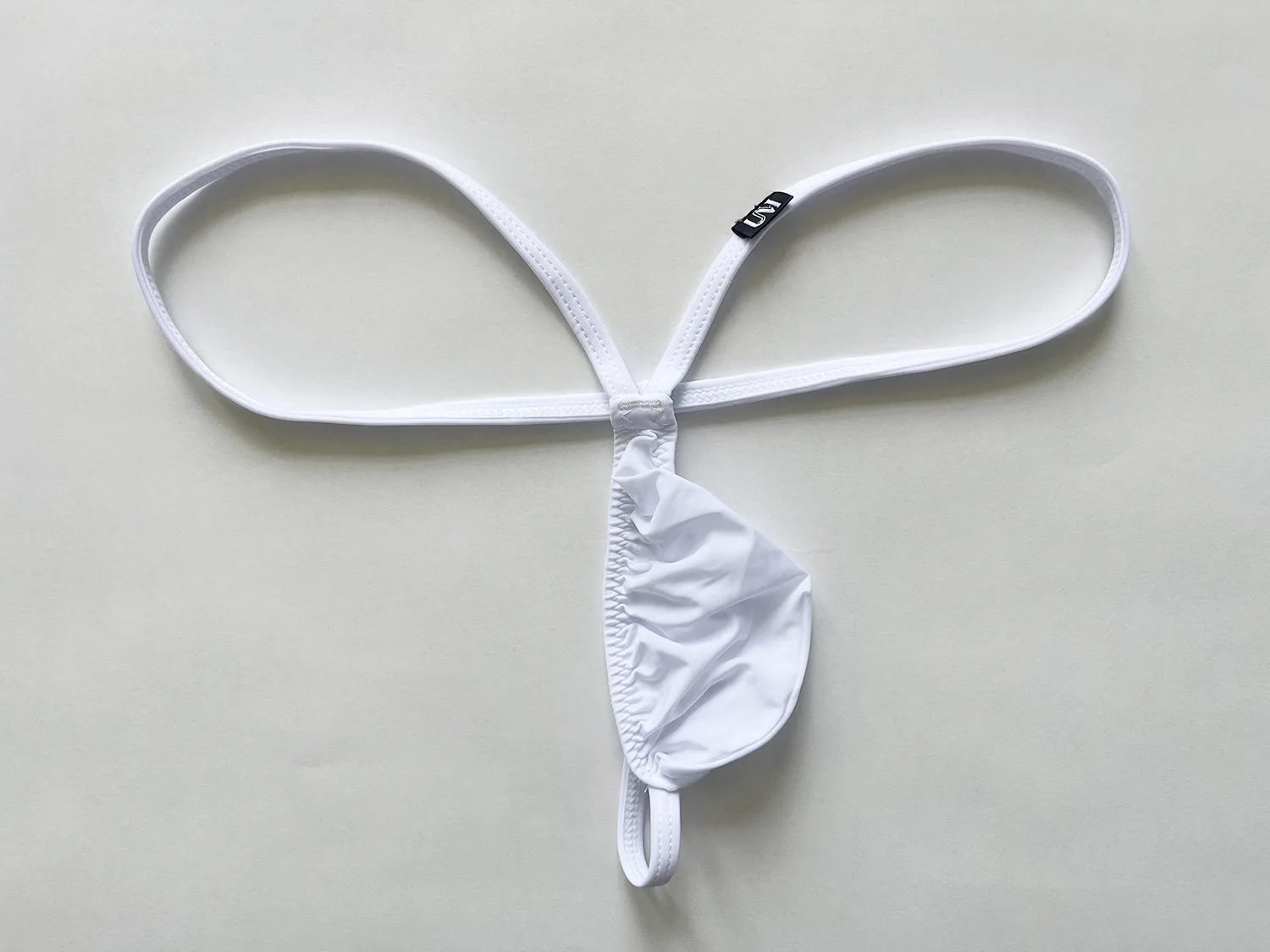 Tanga de seda helada de cintura baja Sissy para hombre con bolsa Ropa interior ultra suave, sexy, transpirable y de secado rápido para hombre