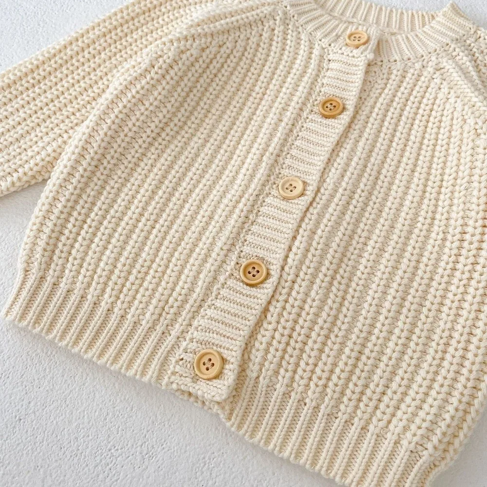 Fashion Beige Color Baby Cardigan Sweater Long Sleeved Solid Color Cardigan Jacket Knitted Sweater Autumn
