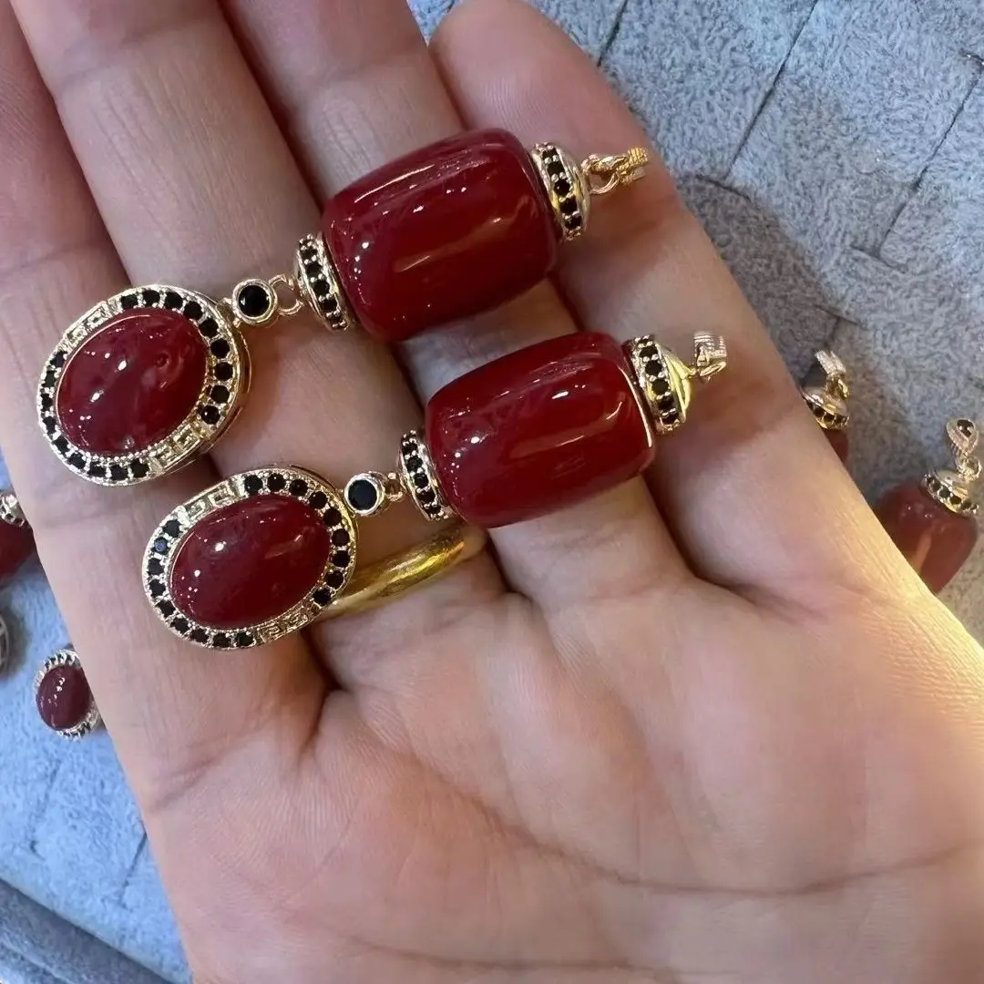 

Tibetan ethnic impression Akka new foreign style does not fade and anti-allergic exclusive new model