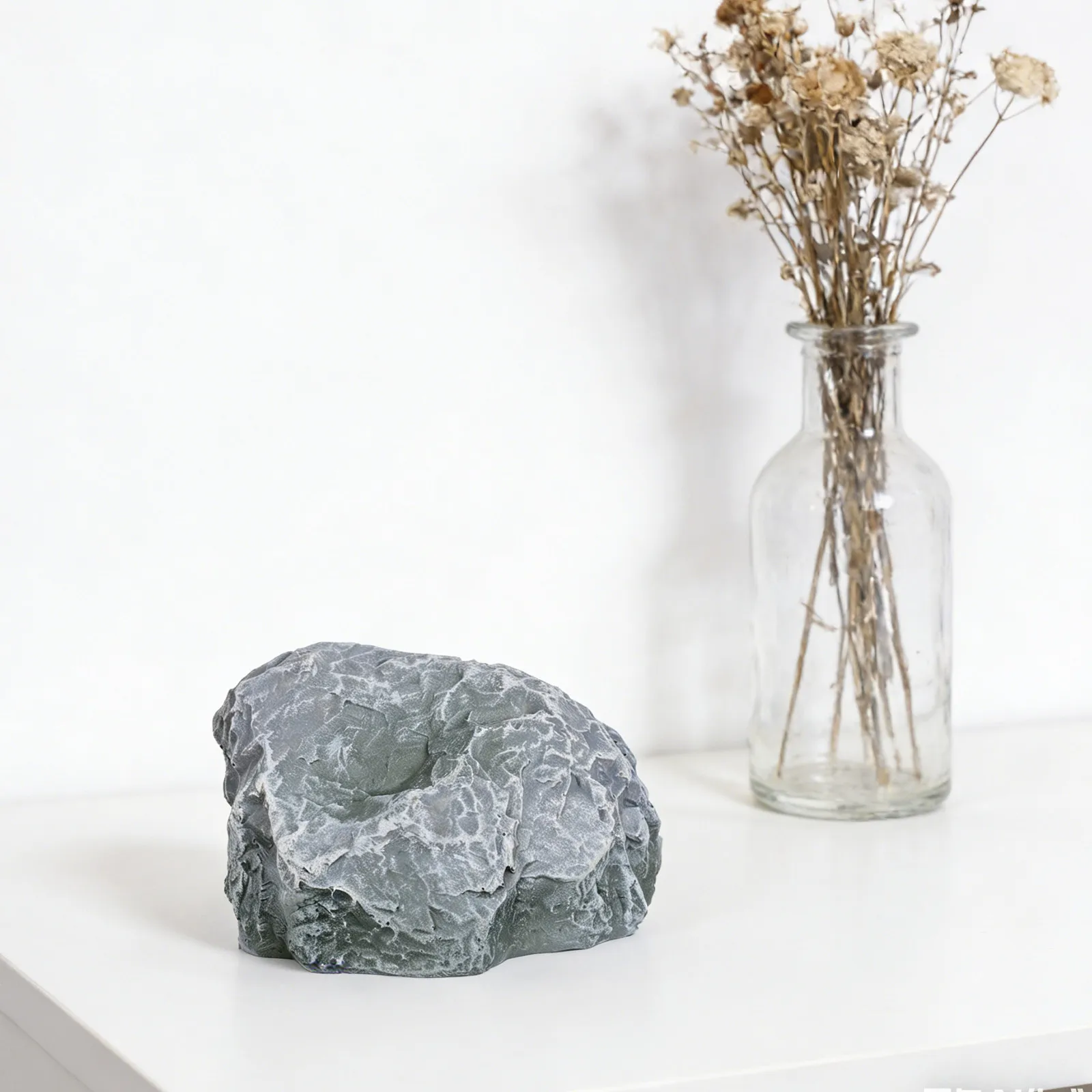 

Реалистичный держатель для ключей в виде камня, имитация камня, скрытый сейф, 5,51 дюйма, уличный укрыватель для ключей, дизайн с открывающимся дном, садовый скрытый ящик для хранения