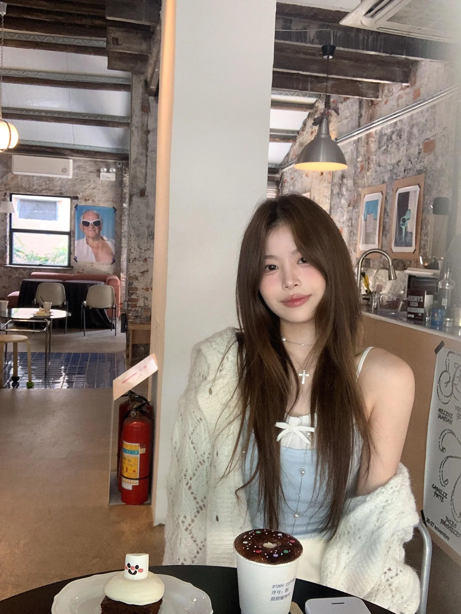 

Женский вязаный шерстяной кардиган Sasaouni на все тело, весна 2025, ранний сезон, с вышивкой в технике пэчворк, ручная работа