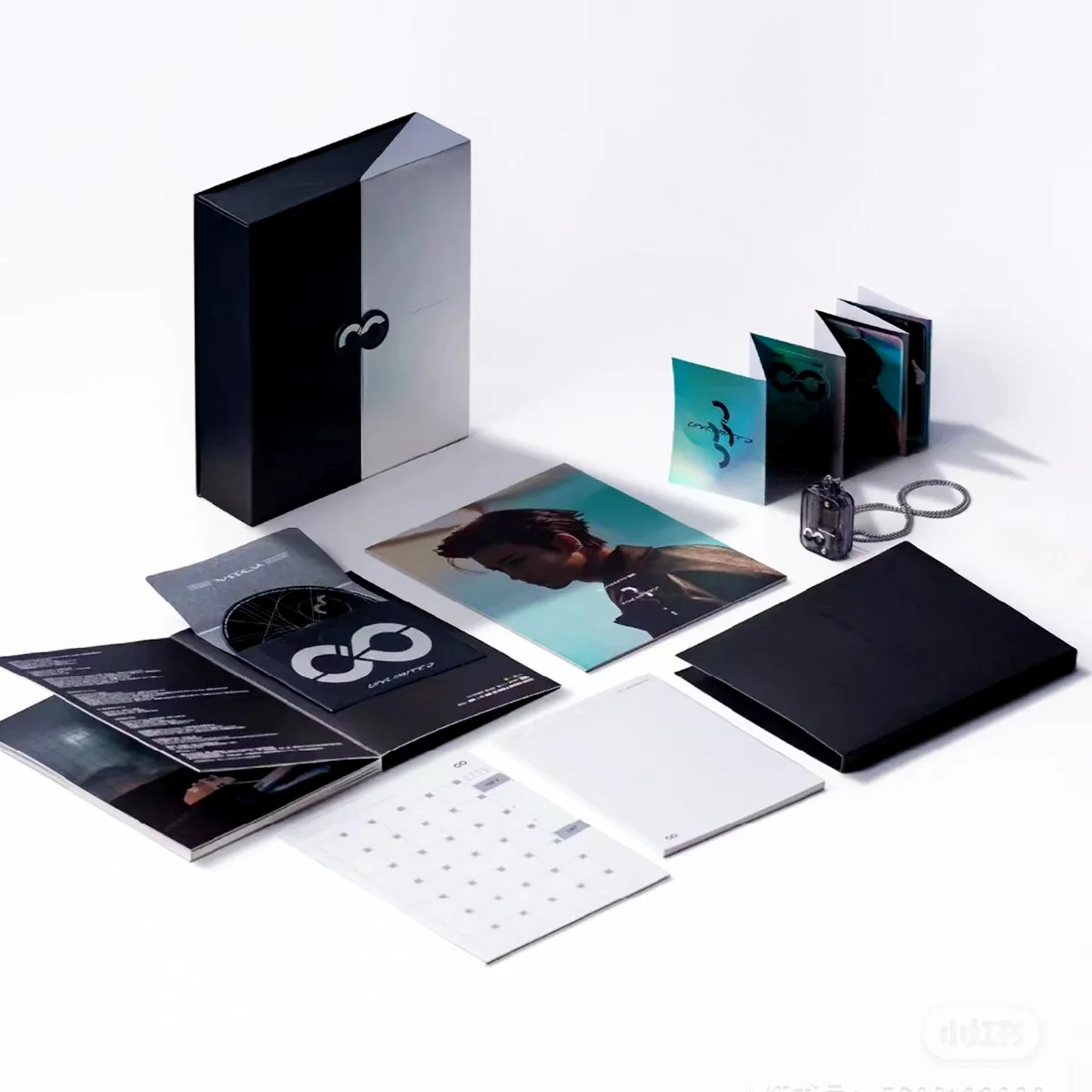 2023 Ren Jialun อัลบั้มเพลงส่วนตัวที่สอง CD + กล่องดนตรี