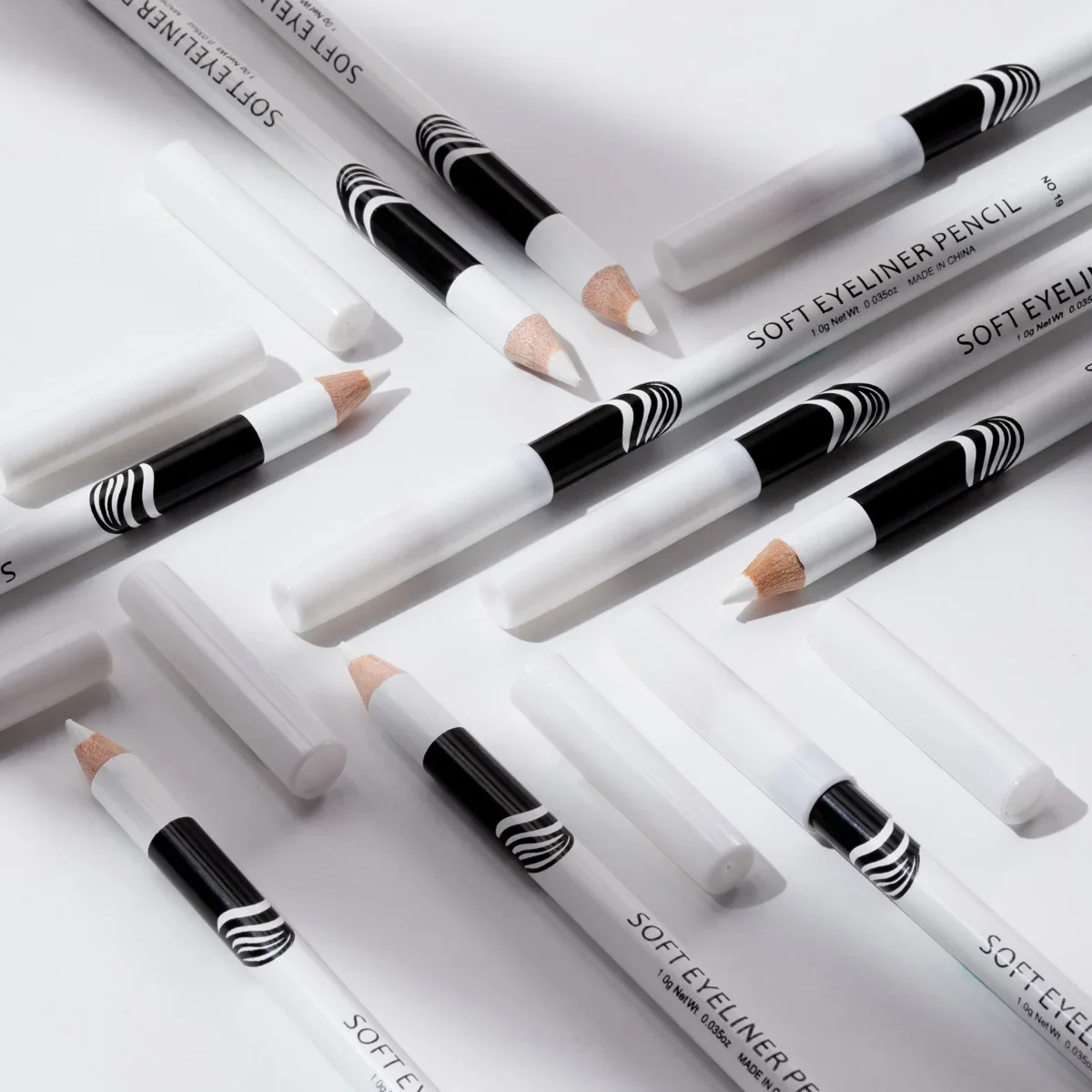 Waterproof White Eyeliner Pen Silkworm Brightening High Gloss P112 Eye Pencil Cosmetic Makeup Pen Makeup Cosmetic 1pcs