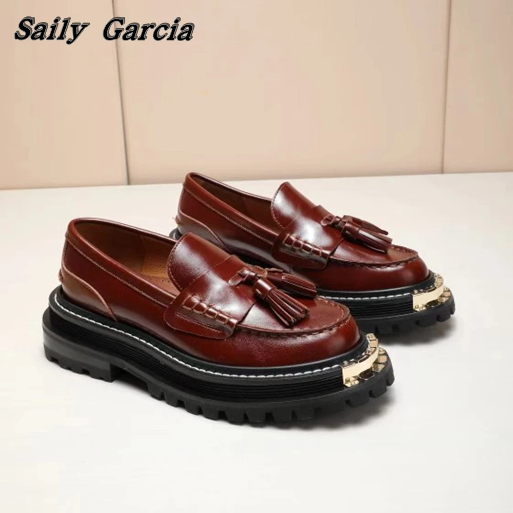 Genuine Leather Metal Fringe Shallow Slip On Flat Loafers 2023 New Glossy Wild Work Shoes Round Toe Gear Sole Casual Women Shoes