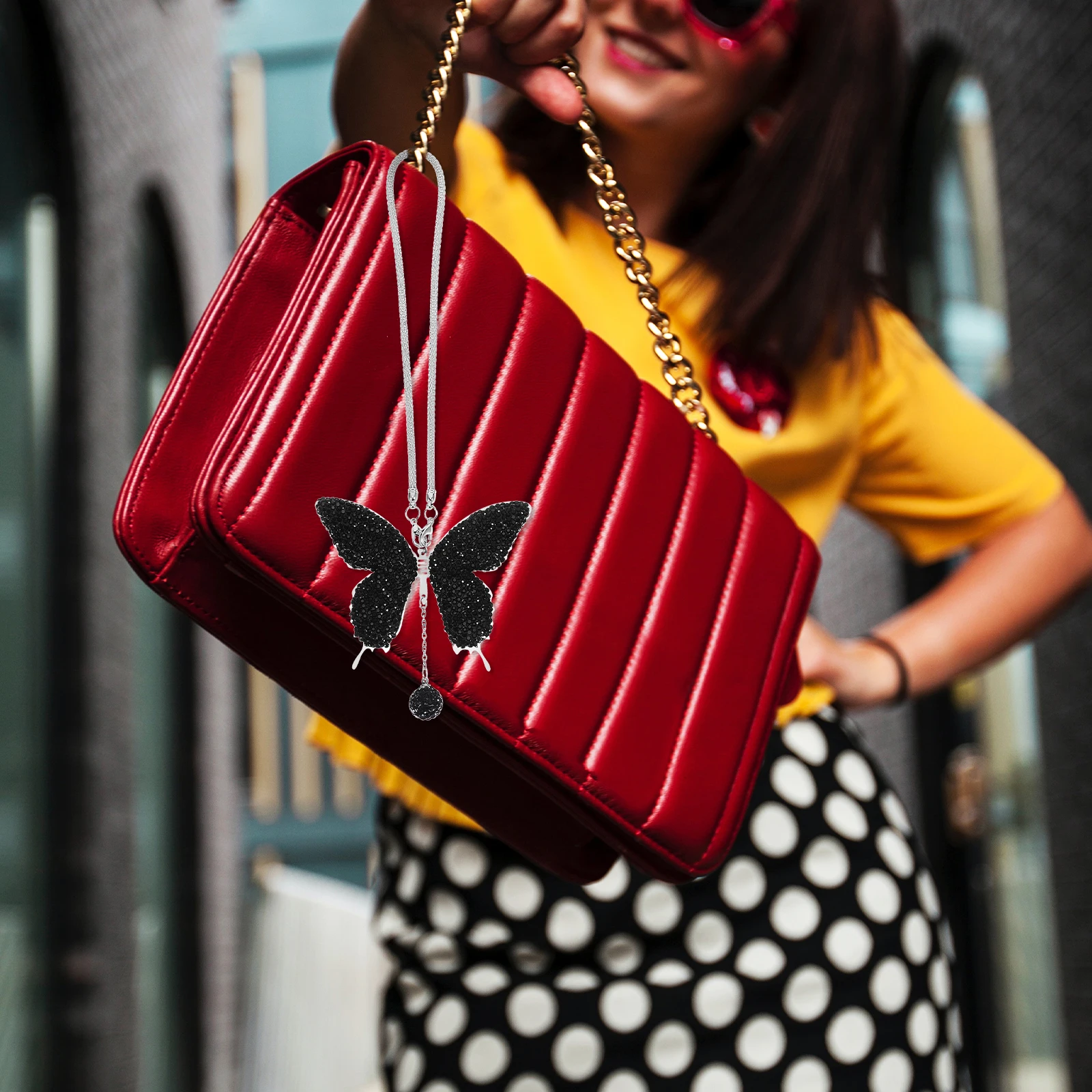 

Rhinestone Butterfly Pendant Hanging Charm For Interior Mirror Decor Rearview Accessories Bling Car Charms Women