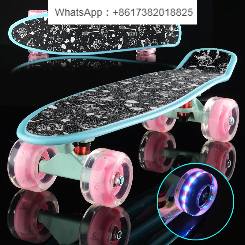 Four wheel skateboarding beginner female 3-6 year old and above 10 male 8 small fish board 15 professional skateboard