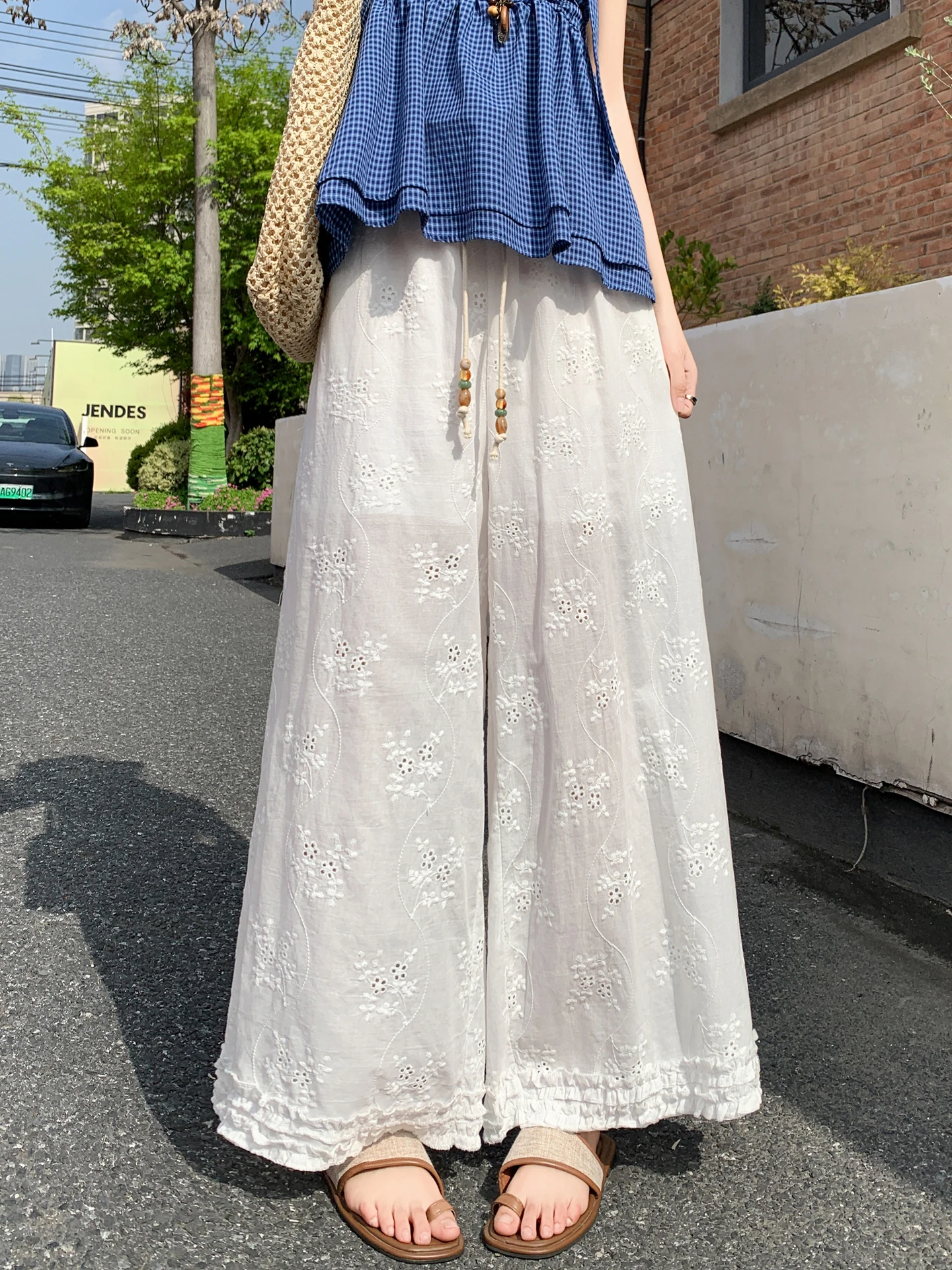 

White Embroidered Wide Leg Pants Women's Summer Thin High Waist Loose Slimming Lace Casual Nine Point Skirt Pants