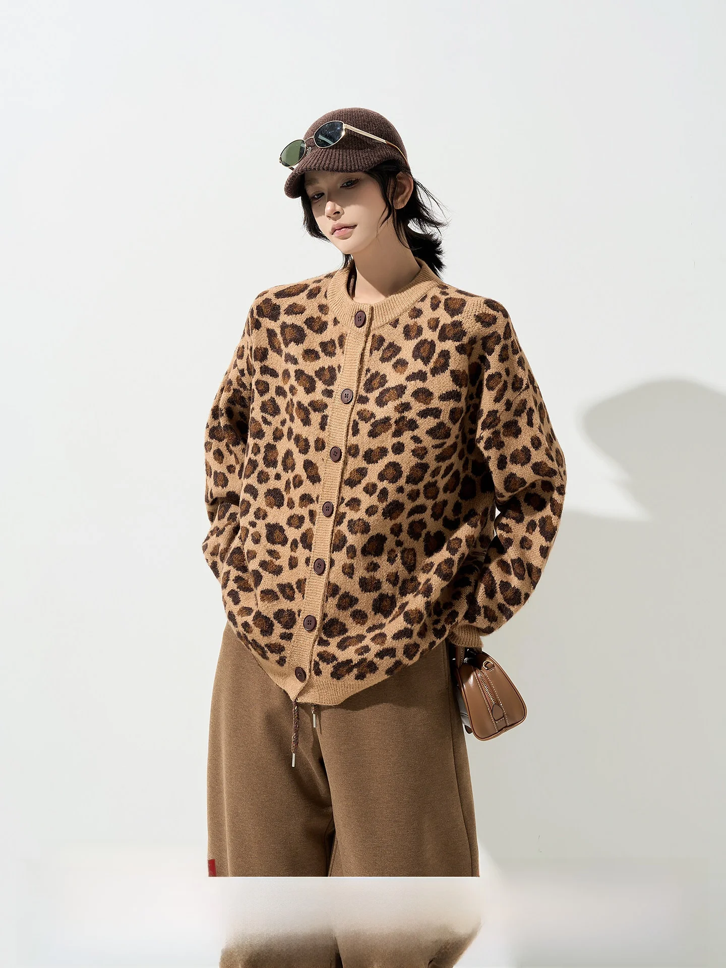 

Вязаный свитер-кардиган Wutong Thiened в стиле ретро с леопардовым принтом, круглым вырезом и длинными рукавами, свободного кроя, для женщин, осень-зима, корейский стиль