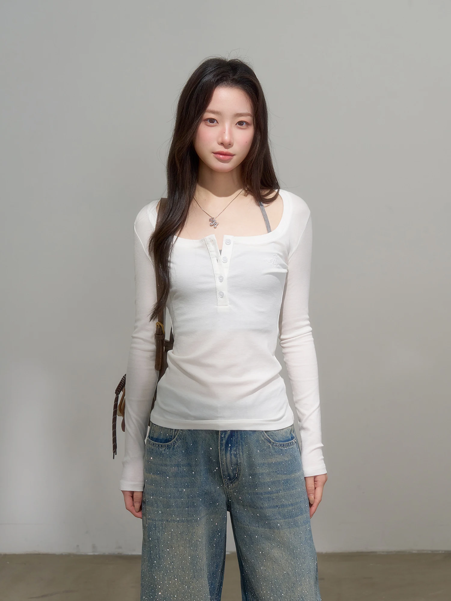 

Женская футболка INSLiiSA Relsel Slim Fit с длинным рукавом на пуговицах, укороченный топ с низким вырезом, тонкий, повседневный, модный, для ранней весны