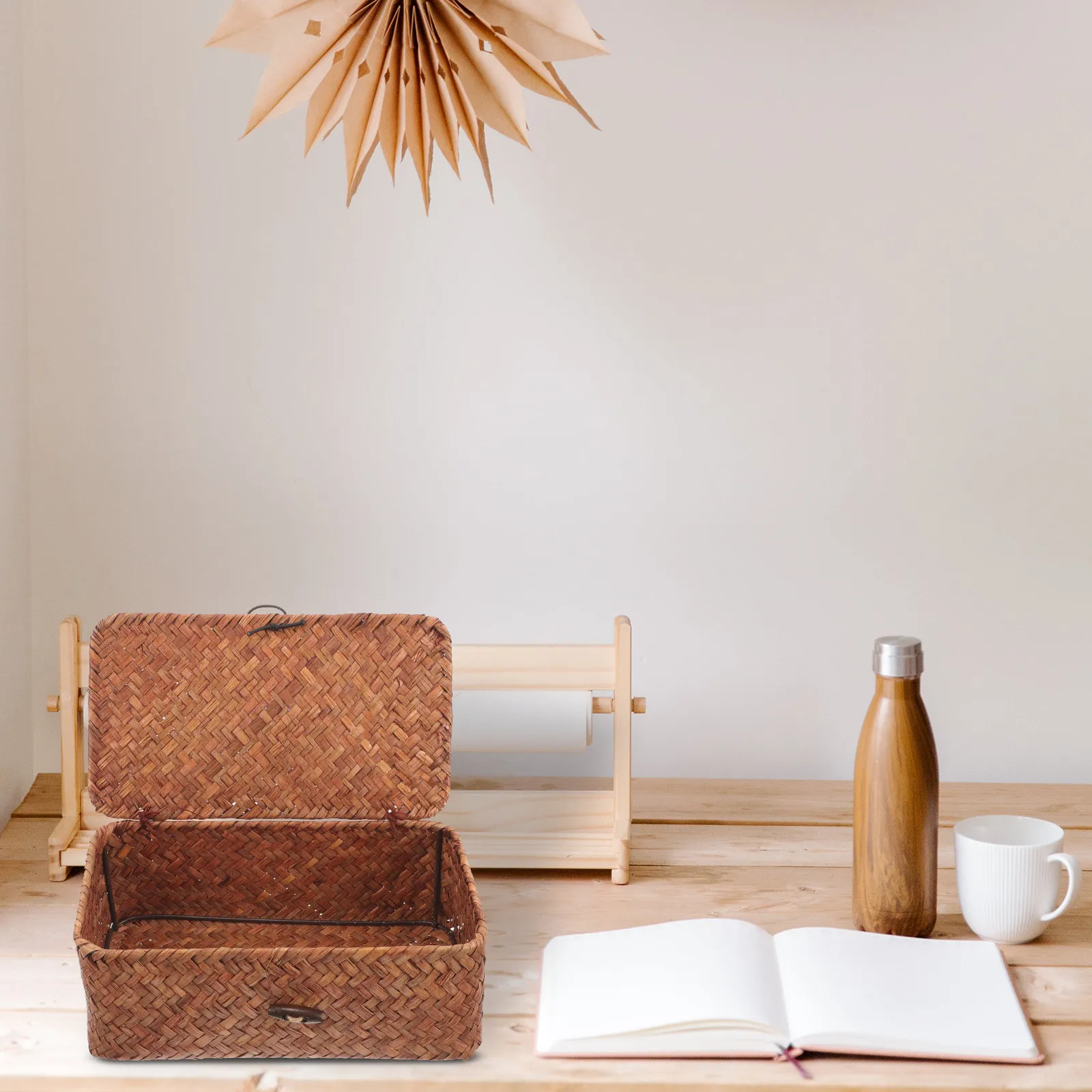 

Плетеная коробка для хранения с крышкой, прямоугольная плетеная корзина для хранения, настольный органайзер с декором в виде медведя, в деревенском стиле, для канцелярских принадлежностей и косметики