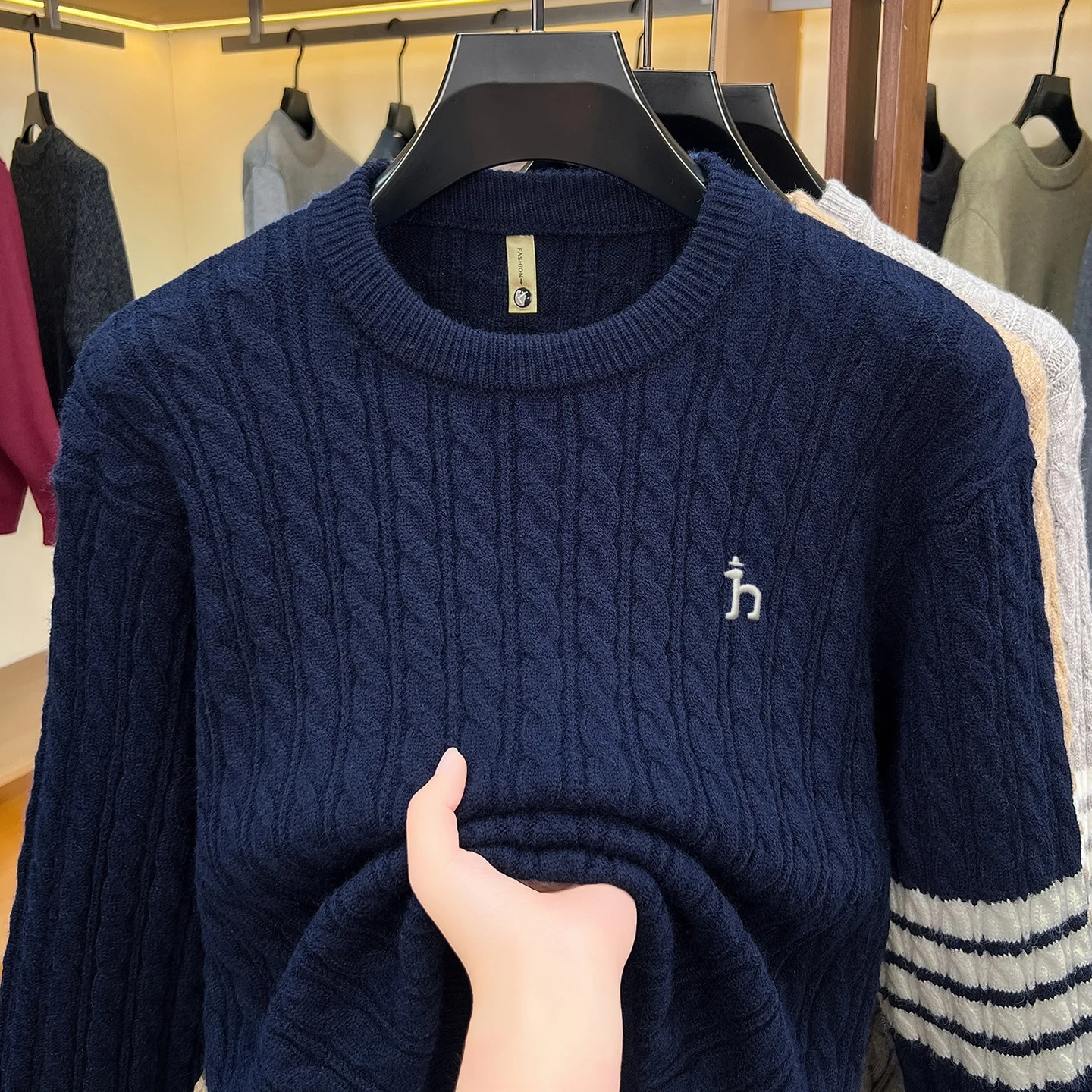 High-End-Marke Rundhalssweater Herren Winter neue Mode Zipper schön süße Hund Stickerei koreanische Gelegenheit verdickte warme Strickhemd – Detail 9