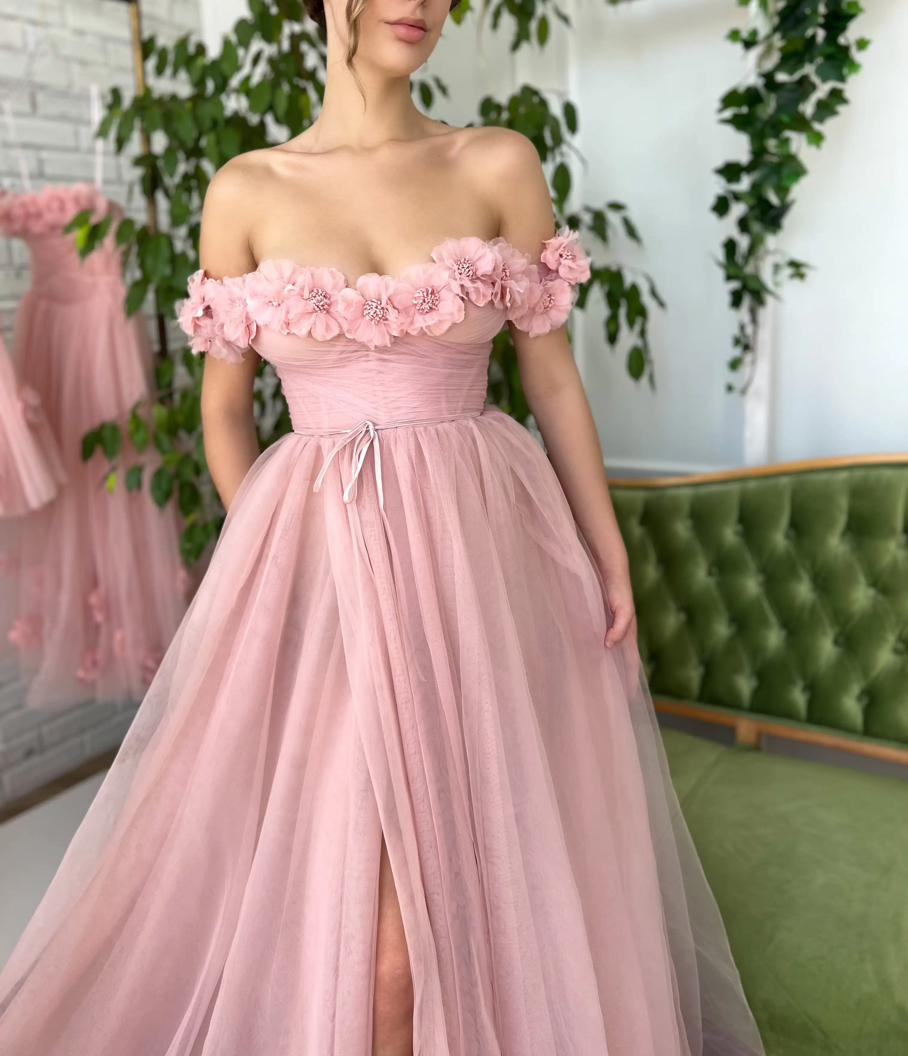 Luxury Handmade Flowers Tulle Graduation Dresses Off the Shoulder Backless High Slit Long Homecoming Dress Elegant Evening Gowns