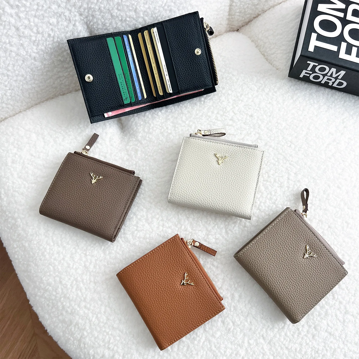 Women's Genuine Leather Slim Short Wallet 2026 New Fashion Brand Design Women Wallets Multi-Slot Card Holder Coin Purse Wallet