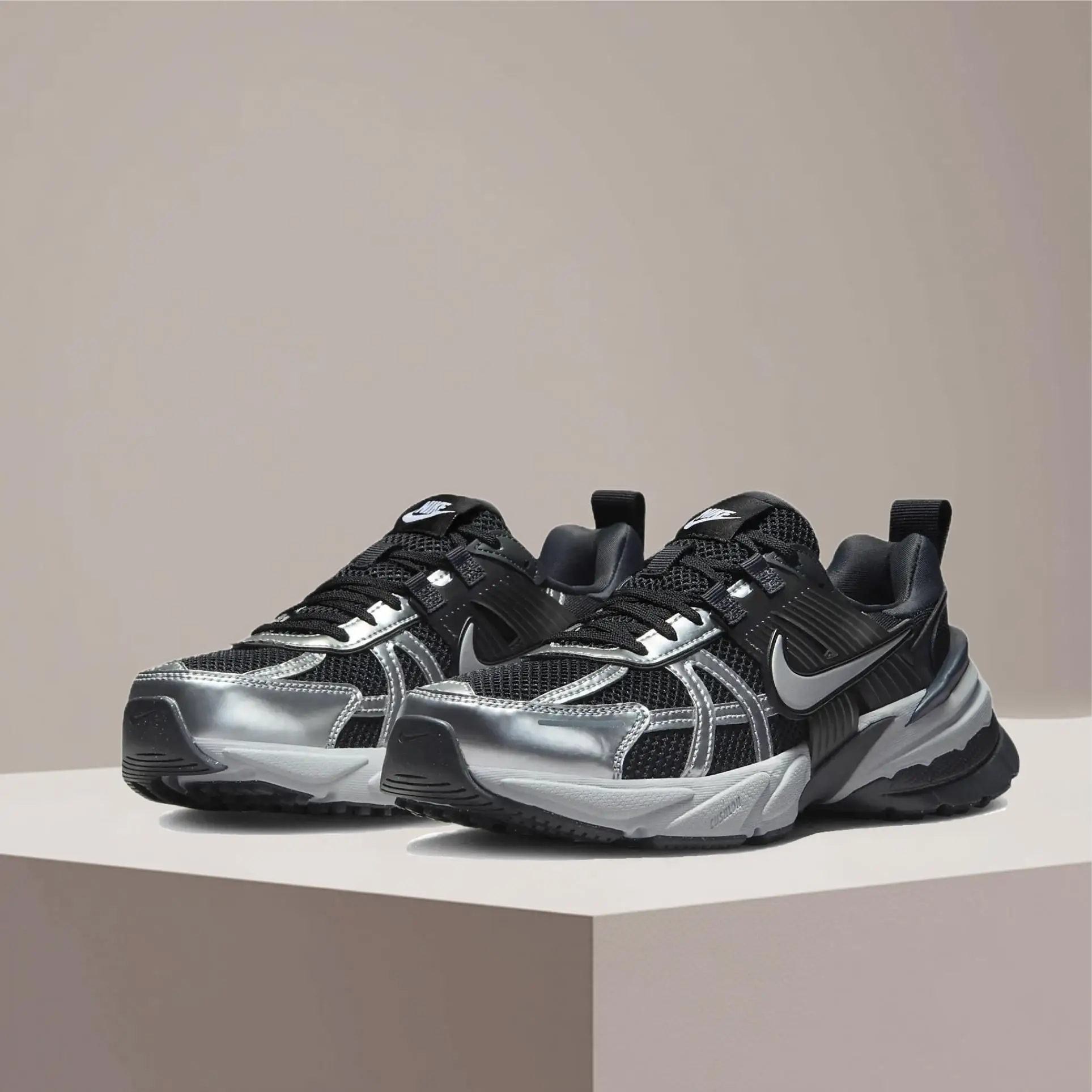 

Кроссовки Nike V2K Run Retro, удобная амортизация и прочная конструкция, повседневный стиль унисекс, FD0736-005