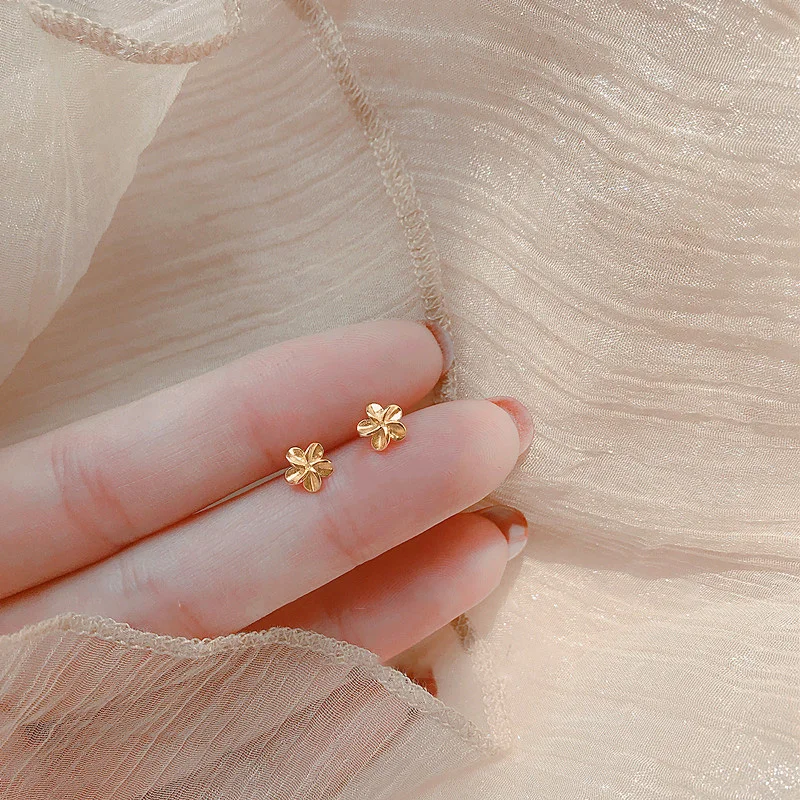 Mooie kleine oorbellen piercings vleugel hart Stud Oorbellen voor vrouwen goud kleur 925 zilveren naalden oor Stud sieraden voor tiener cadeau