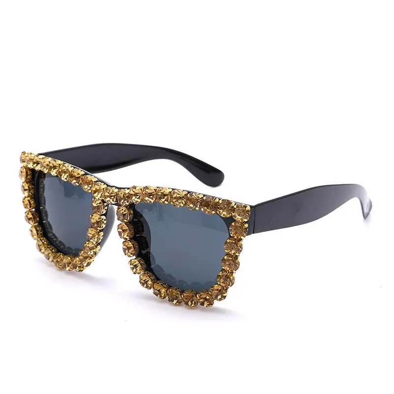 Oversized Rhinestone Frame Square Sunglasses Ladies Diamond Glasses Brand Designer Fashion Sun Glasses UV400 Shades for Women
