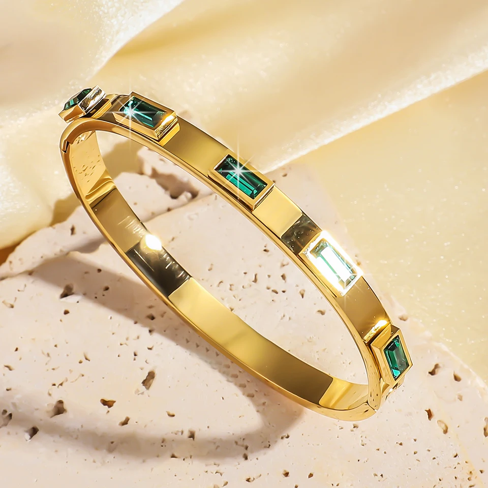 Thumbnail 3 - #34 Latest Gold Bracelets Offers