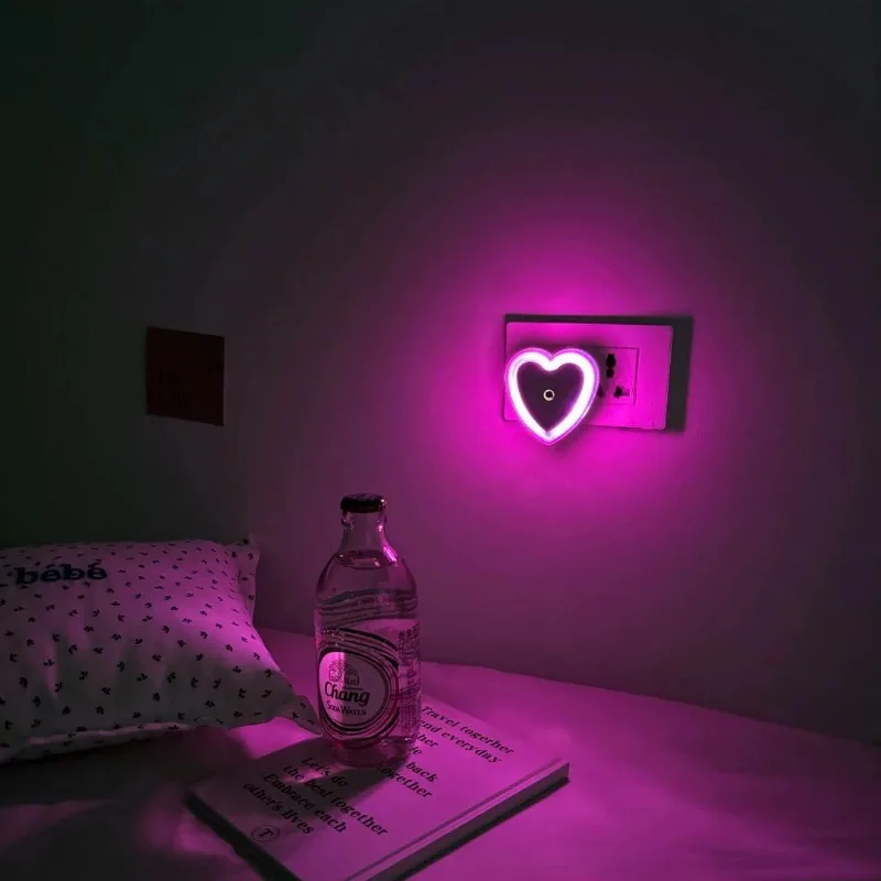 2pcs Heart Shape LED Night Light Light Sensor Wall Plug Lamp Romantic Atmosphere Light For Bedroom Bedside Decor