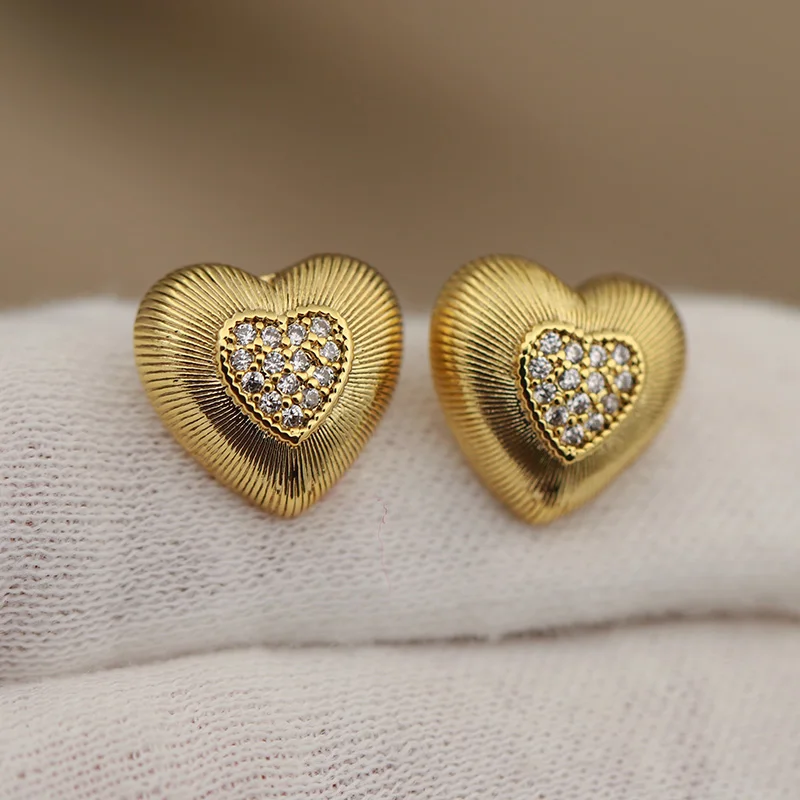 

New Sight Design Zirconia Heart Stud Earrings for Women Fashion Brand Brand Jewelry Simple Style Starfish Earrings