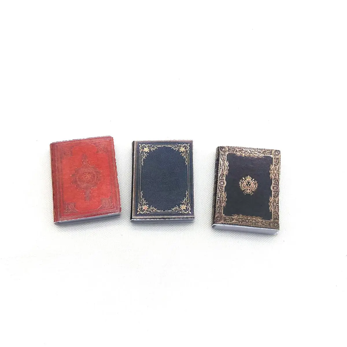 

Pretend Play Vintage Classical Retro Miniature Notebook Dollhouse Decoration Mini Books