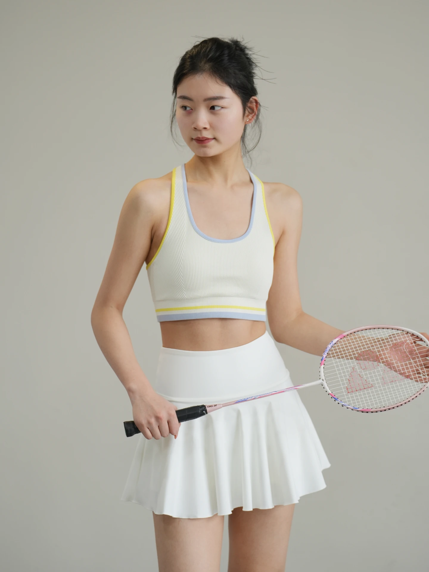 

Женская короткая юбка для йоги с высокой талией, однотонная, непрозрачная, для тенниса, серия Fitn, дышащая, из нейлона, с эффектом утяжки живота