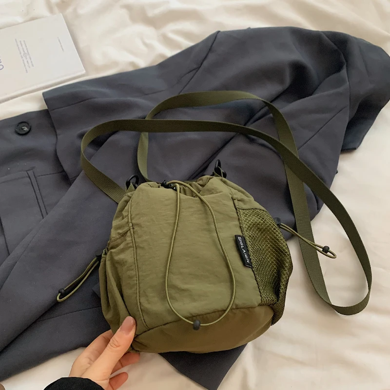 

Drawstring Bucket Bag Crossbody Bag for Women Shoulder Bags Outdoor Sports Leisure Versatile Nylon Purse and Handbags Сумка Sac