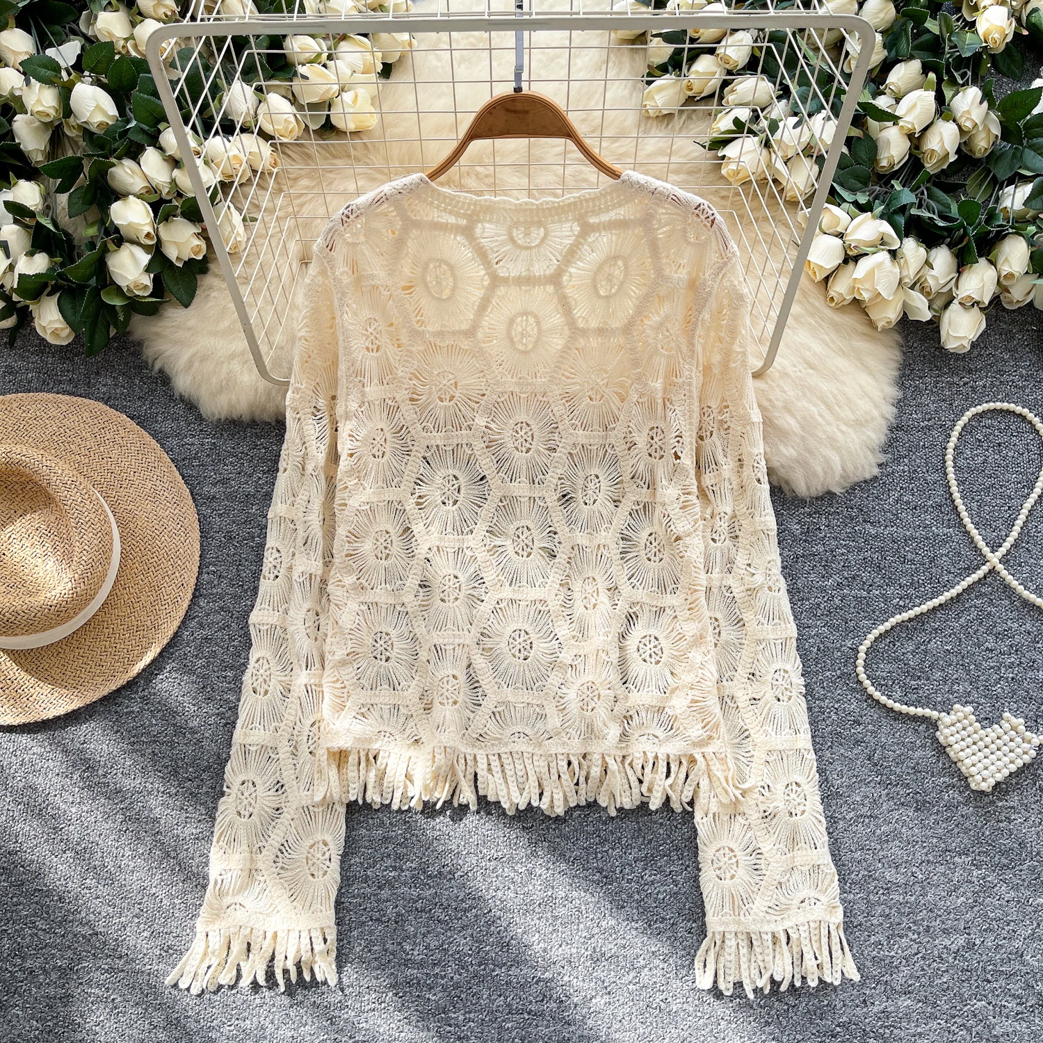 Bohemian Hohl Häkeln Lange-sleeve Gestrickte Tops Frauen 2025, Herbst Casual Oberbekleidung Quaste Strand Cover-up Tops Urlaub