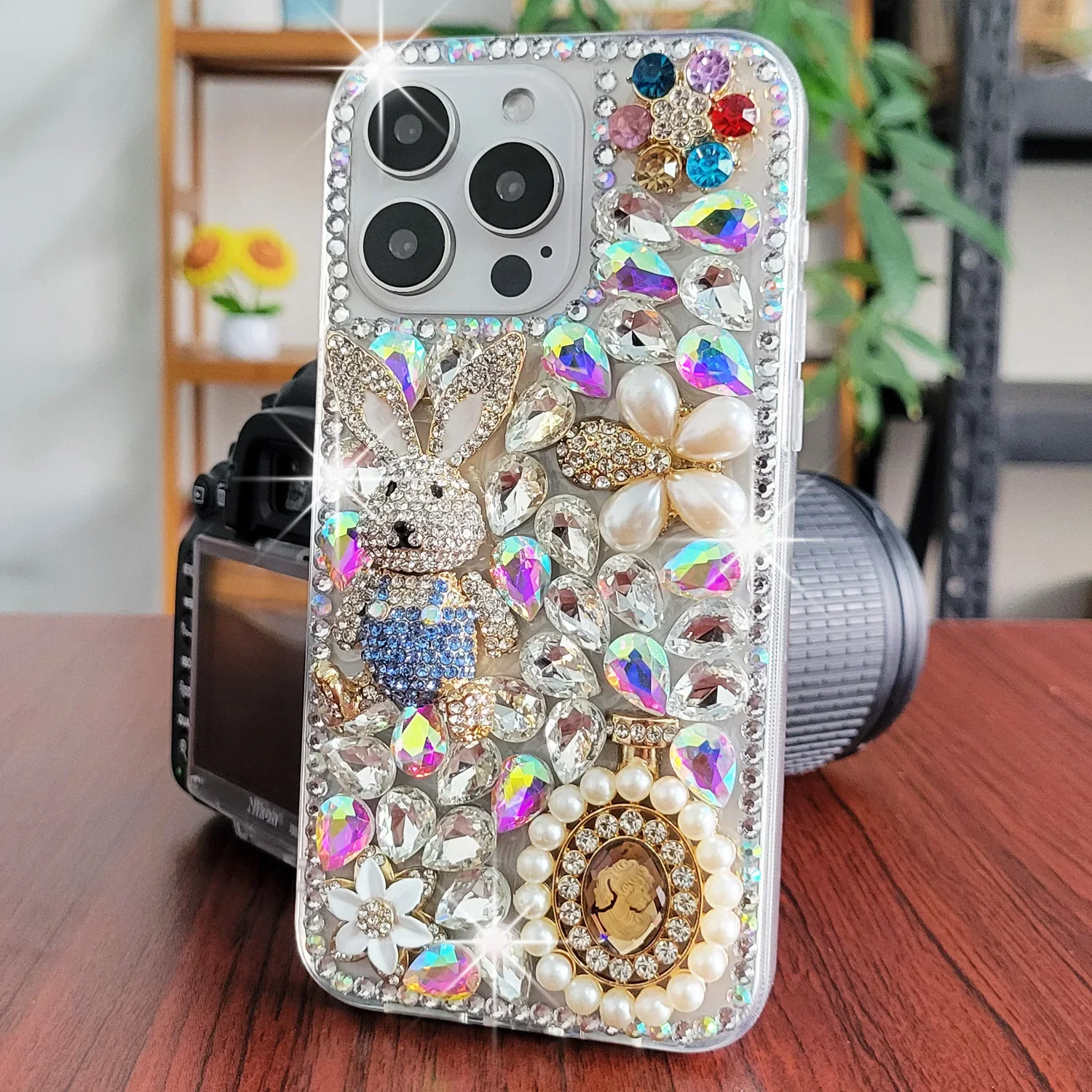 Diamond Phone Cover for Motorola Edge 50 Series - usage example