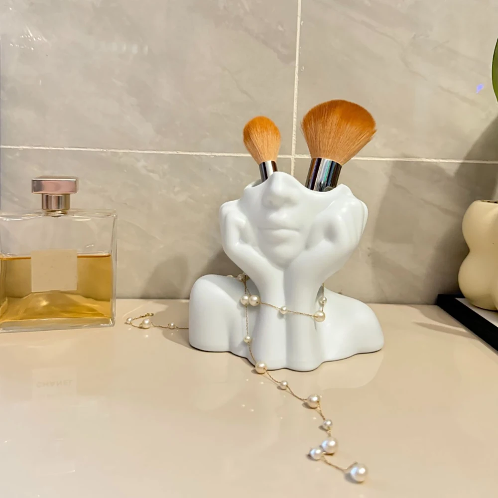 

1PC Character Storage Rack Creative Human Art Styling Office Supplies Multi functional Storage Pen Holder Makeup Stand