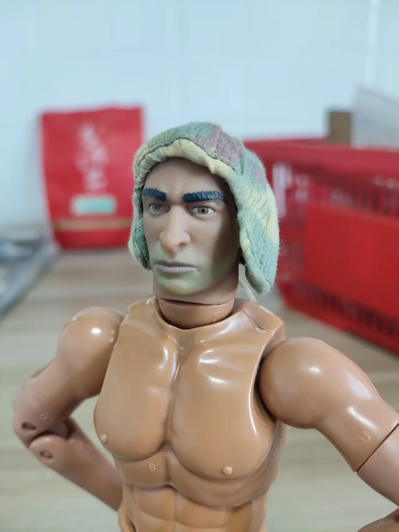 Housse de casque de Camouflage de soldat, accessoire de figurine d'action à l'échelle 1/6, housse de casque en tissu doux adaptée au corps de sculpture de tête de soldat de 12 pouces