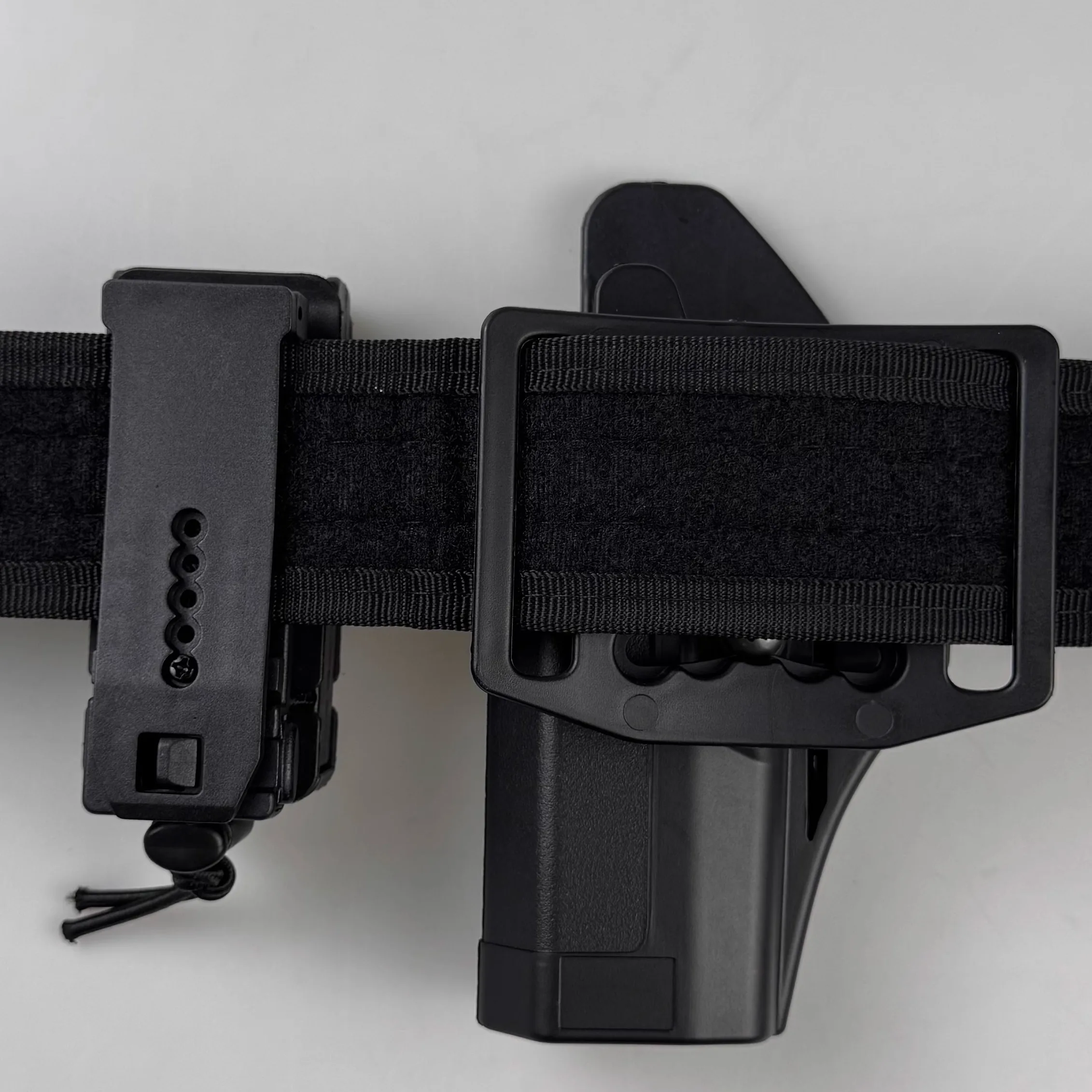 TTI Golden G34 Tactical Quick Release Holster Gun Magazine Case Universal New Style for Glock 92A PPQ G22 Collectible Figurin... view 2