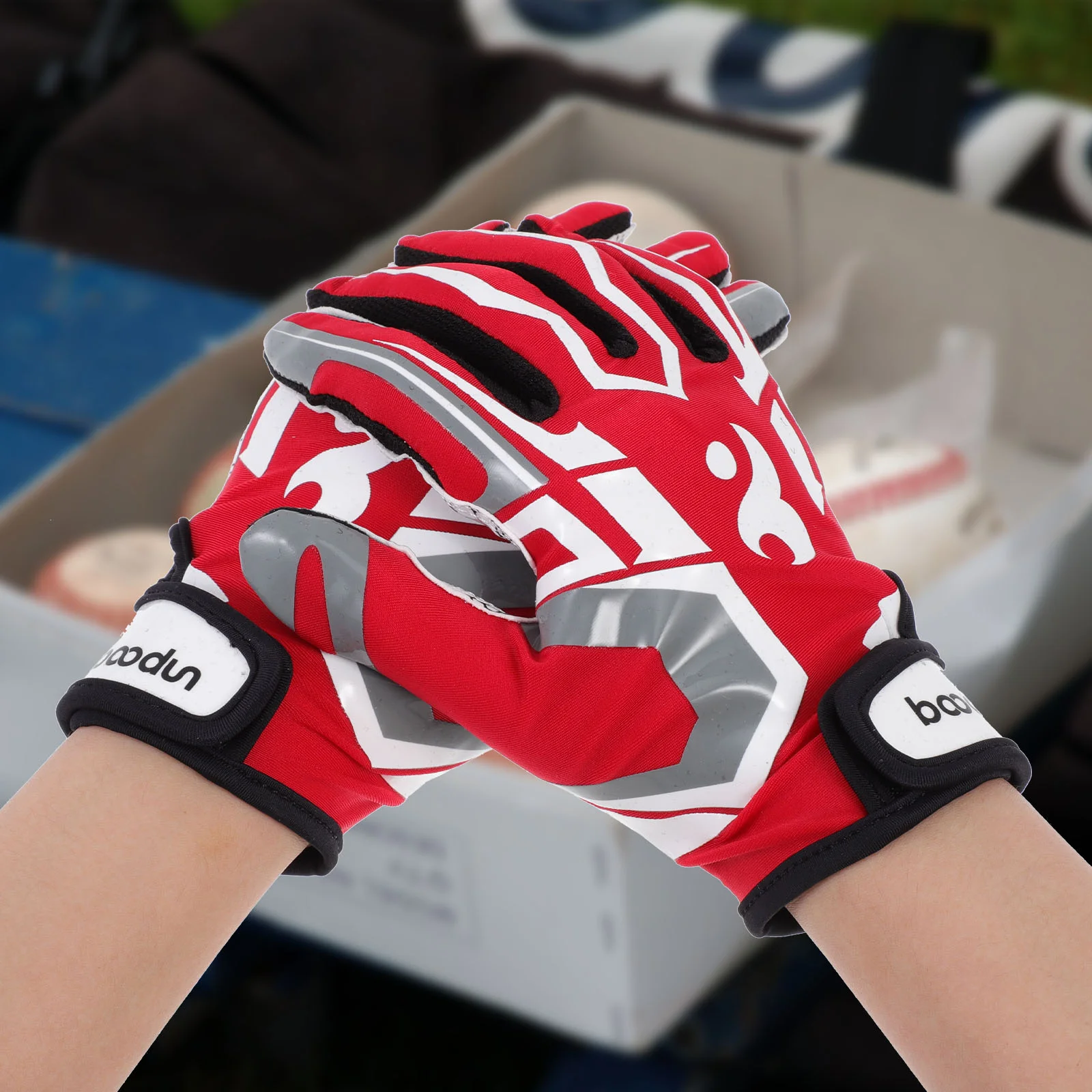 

Breathable Baseball Football Glove Gloves Practical Punching Bag Mitts 20X8X02CM Silica Gel Microfiber Adult