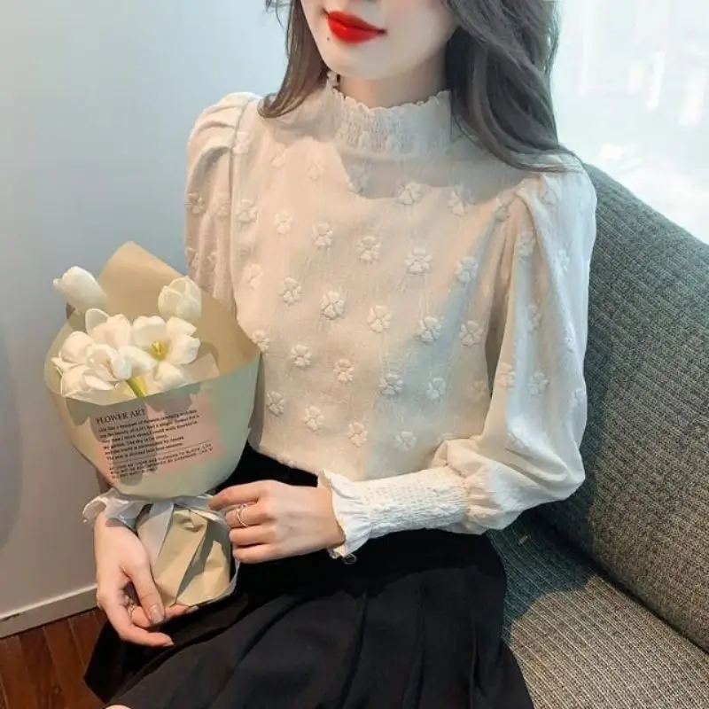 Stylish Solid Color Loose Ruffles Lace Blouse Women Clothing 2023 Spring New Casual Pullovers Puff Sleeve Office Lady Shirt