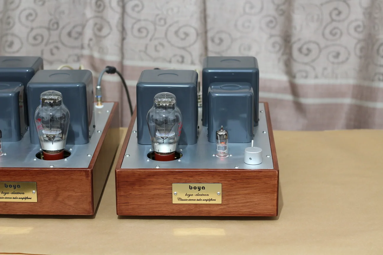 Nouveau 10W * 2 boya Degen E280F-300B combinaison fendue 300B à une seule extrémité, réponse en fréquence: 15HZ -- 20SHIRT Z