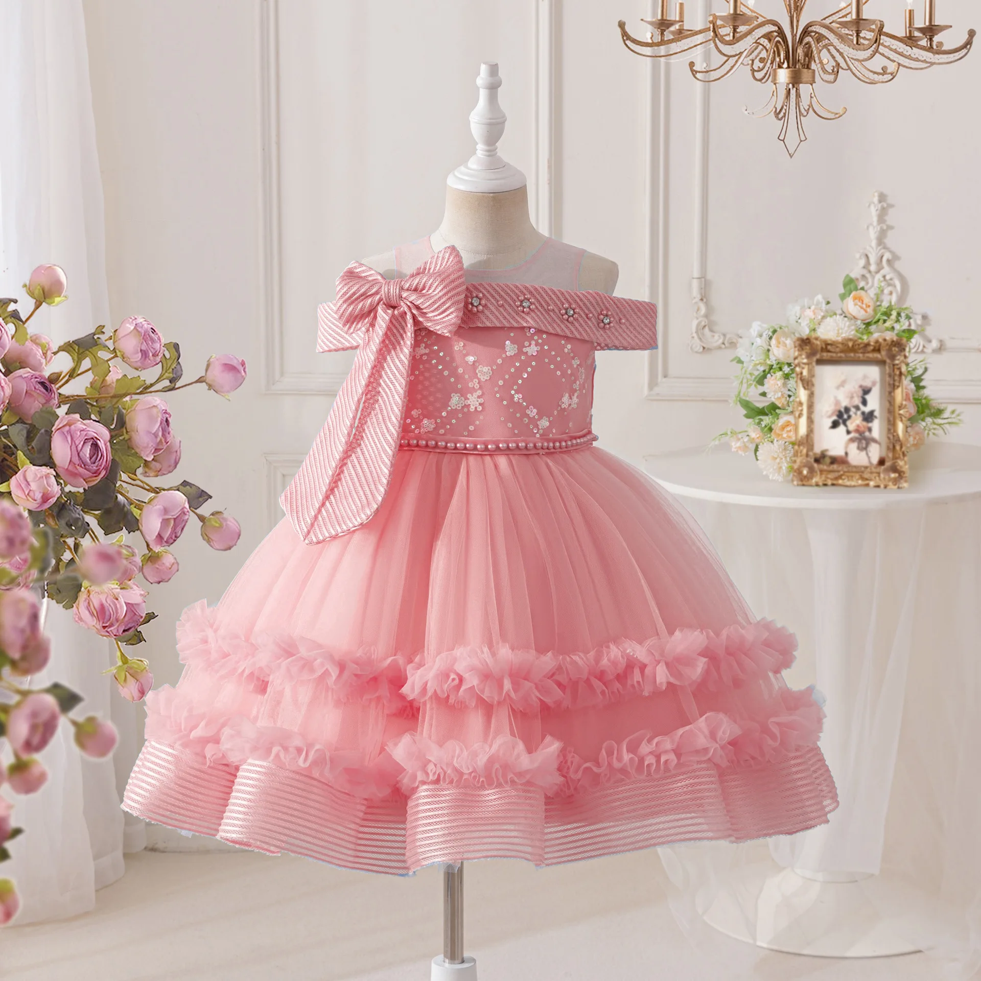 Off-shoulder Evening Girls Party Dresses Kids Elegant Ball Gown Fashion Sequin Bowknot Girl Princess Dress Birthday Outfits