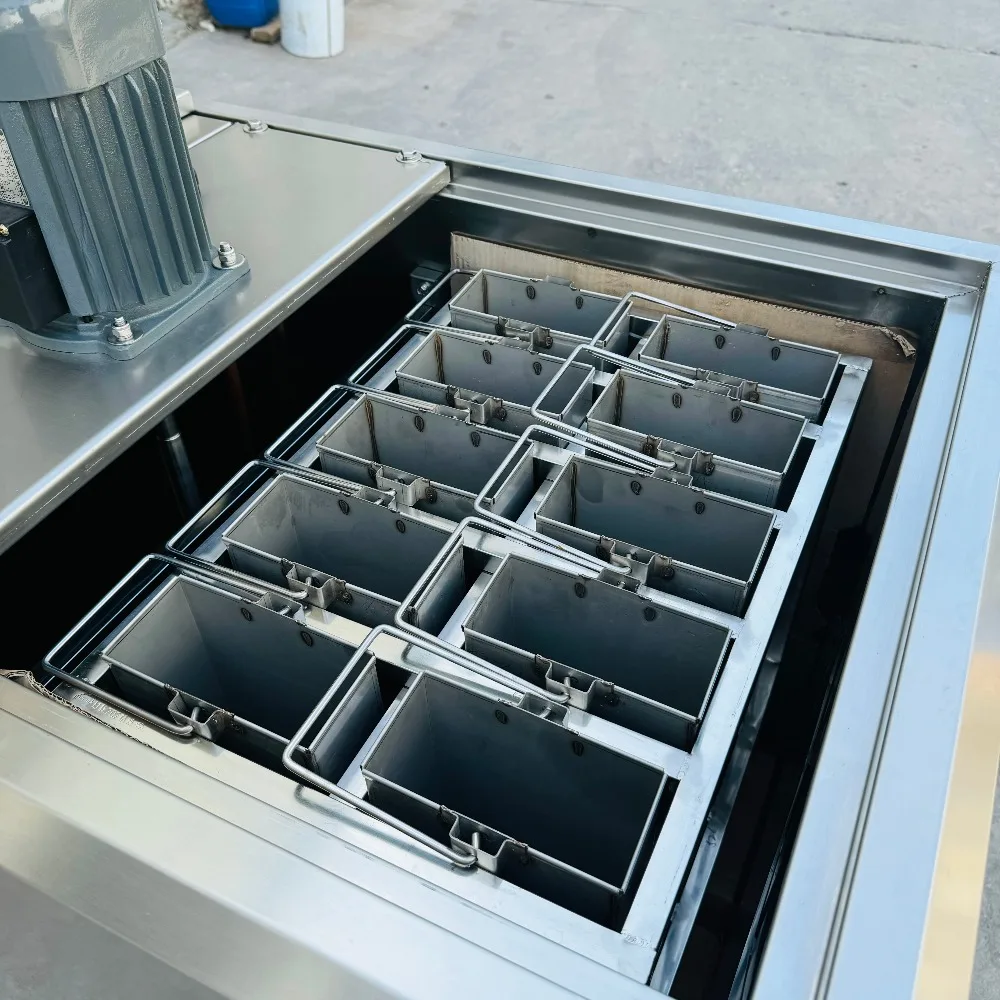 300kg/24h Small Business Ice Block Machine 0.3T Commercial Block Ice Maker with 10 Molds 5kg Ice Brick Machine Air Cooled 220V
