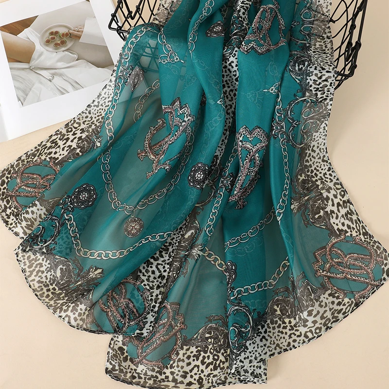 New Fashion Print Design Women Silk Scarf Shawl Elegant Headscarf Convinient Bandage Hijabs Chiffon Muslim Wrap Scarves