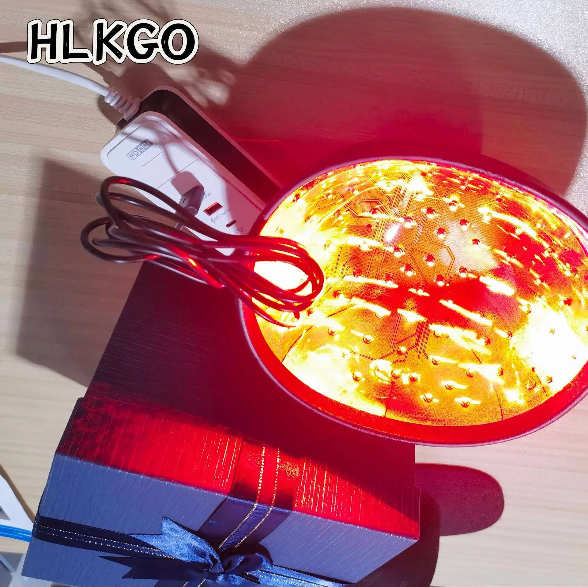 

HLKGO 650nm Терапевтическая шапочка красного света - Профессиональная лазерная шапка для восстановления волос с массажером кожи головы для восстановления волос