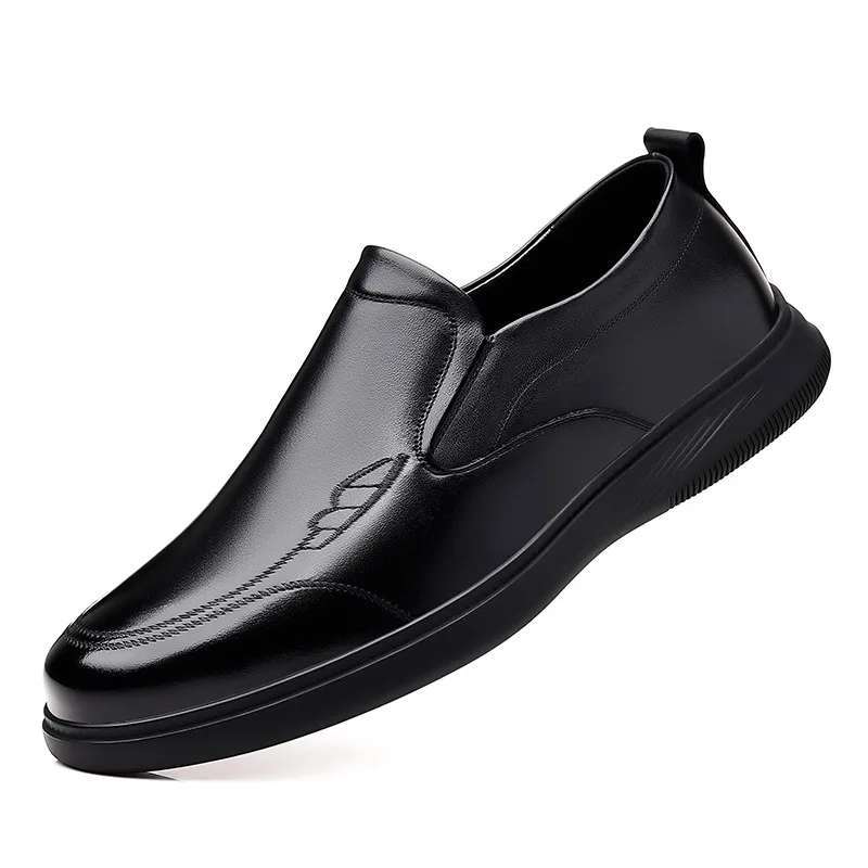 New Leather Shoes Outdoor Men Loafers Slip On Business Casual Leather Shoes Classic Soft Hombre Breathable Men Shoes Flat