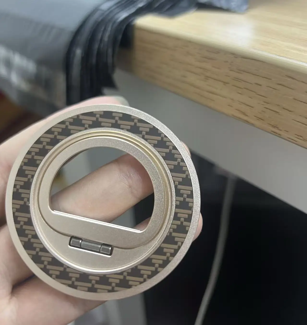 Рисунок 3 - Роскошный металлический складной