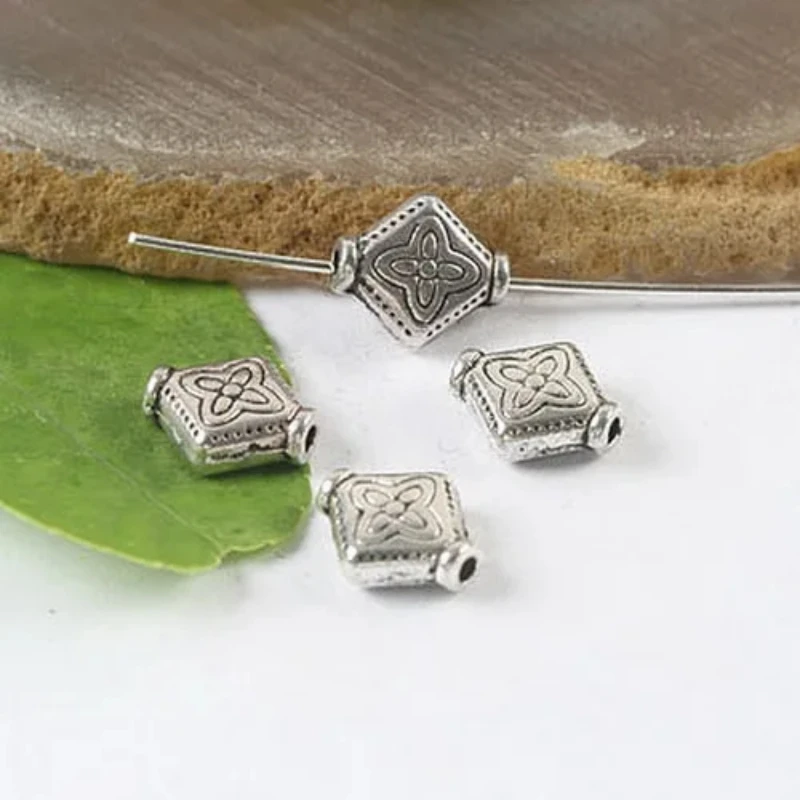 

30pcs 10 x5mm,hole:1.1mm Tibetan silver color 2sided rhombic spacer beads H0153