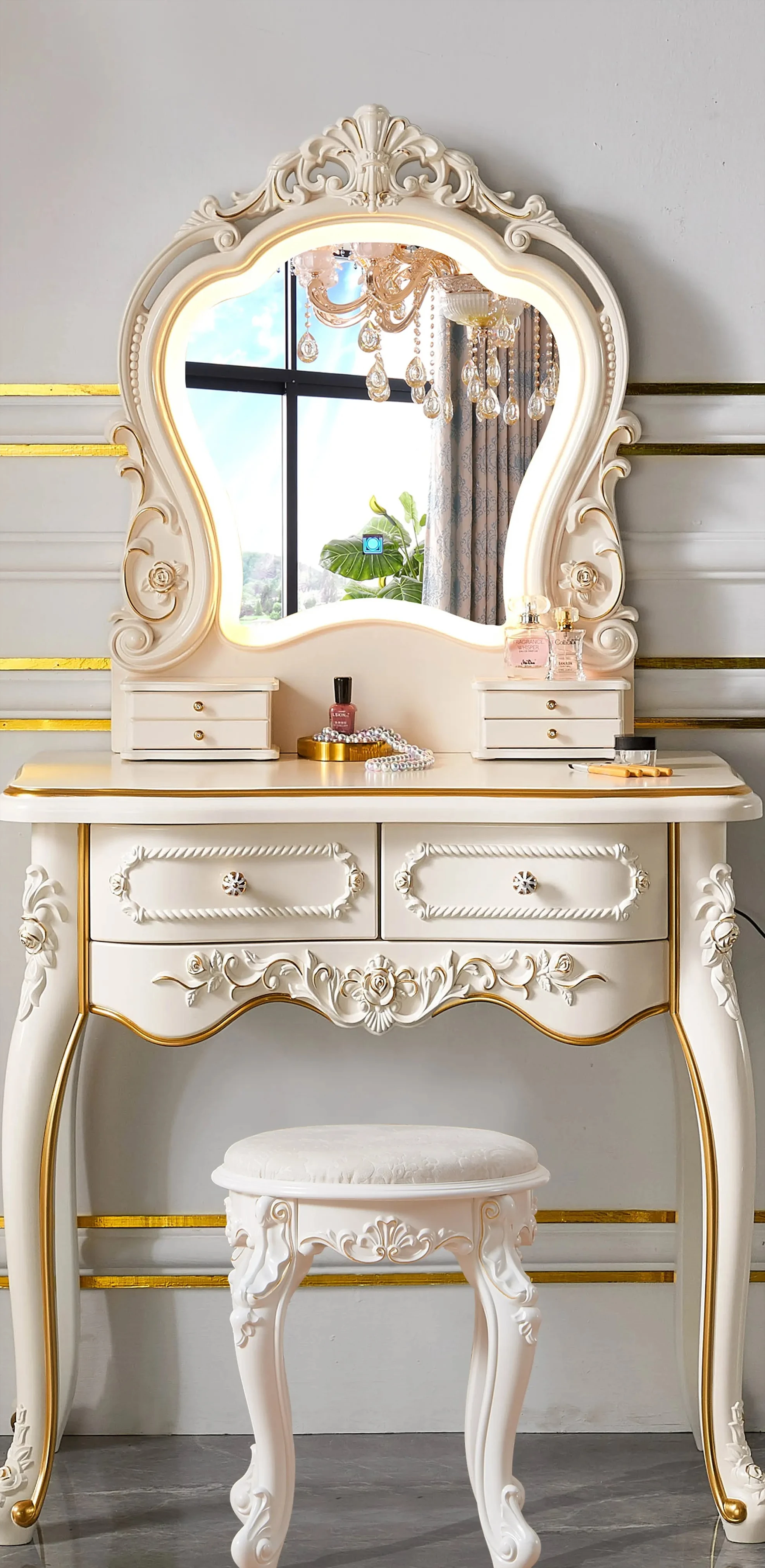 European dressing table 2025 bedroom multifunctional makeup table princess style luxury dressing table Internet celebrity light
