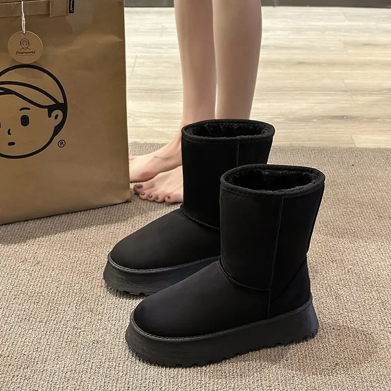 Bottes de neige en daim monochromatique pour femmes, bottes à plateforme non ald, bottes d'astronomie plates, velours chaud, décontracté, designer, hiver, 2025