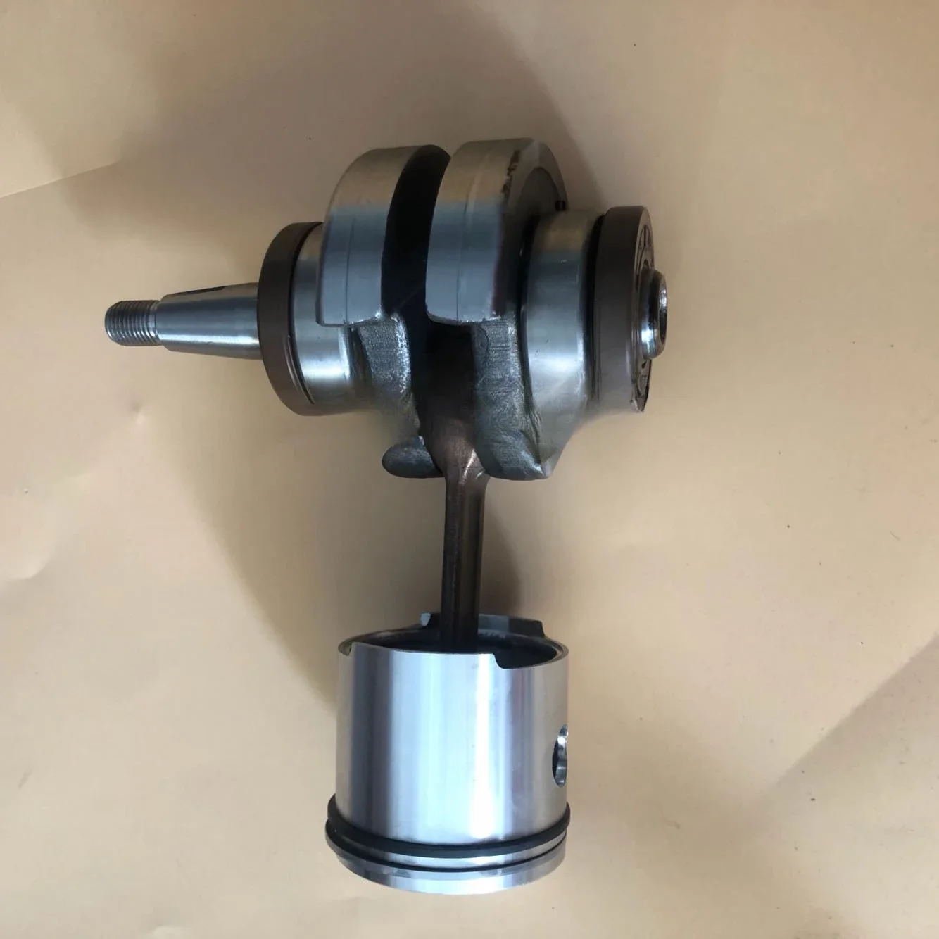 Dongfa II 2-stroke 6-horsepower Mercury 5 outboard engine hanging engine crankshaft piston