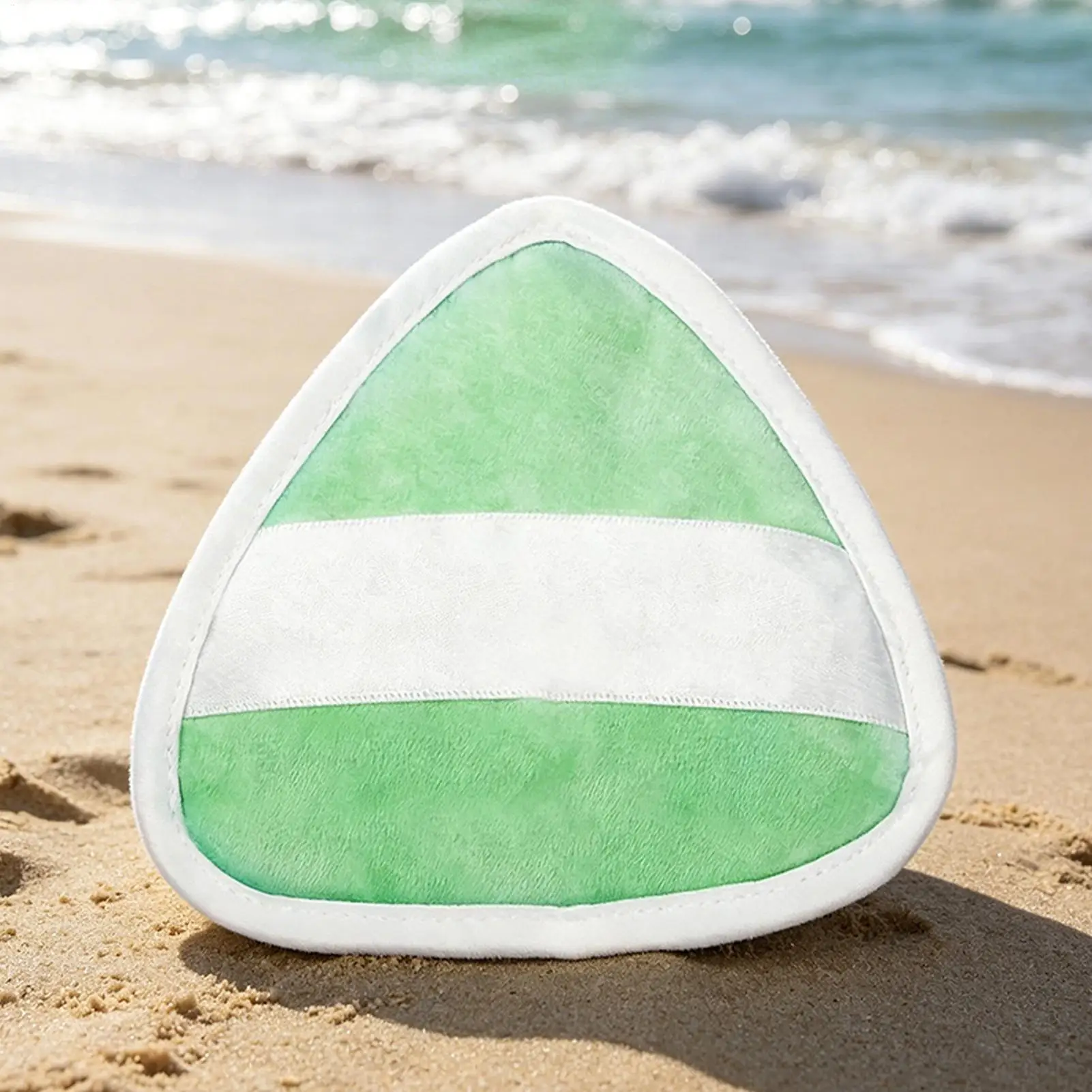 Beach Sand Remover Soft Portable Triangle Cleaner Vacation Sand Remover Eraser Bag for Women Men Kids Outdoor Travel Pool