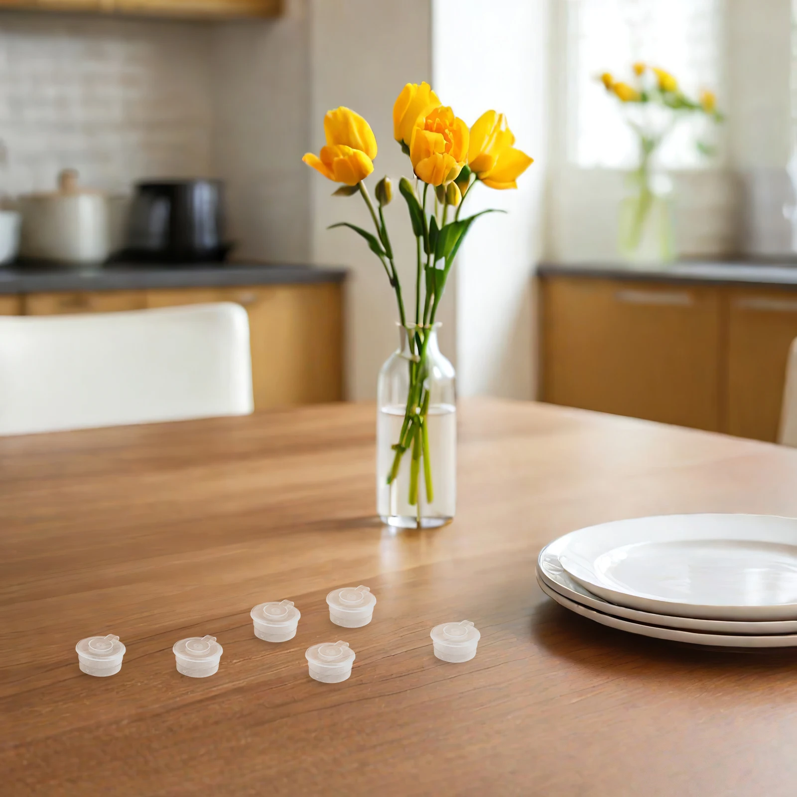 

100Pcs Sauce Bottle Pourer Spouts Slow Flip Top Caps for Kitchen Condiment Dispensing Leakproof Pour Spout Lids