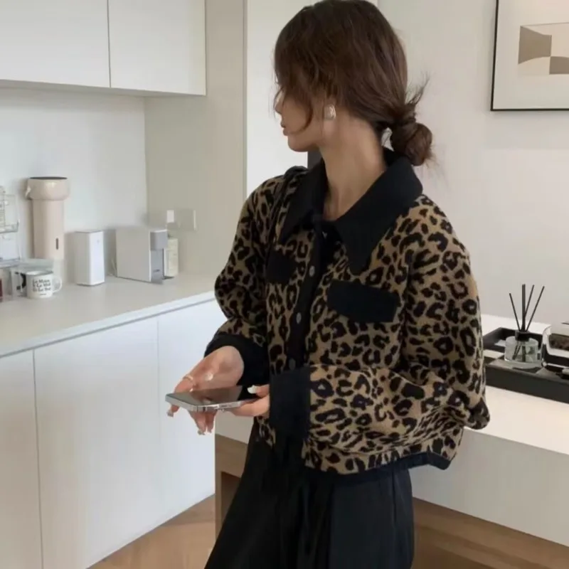 Abrigo de punto con estampado de leopardo para mujer, ropa holgada con solapa, a la moda, otoño e invierno, 2024