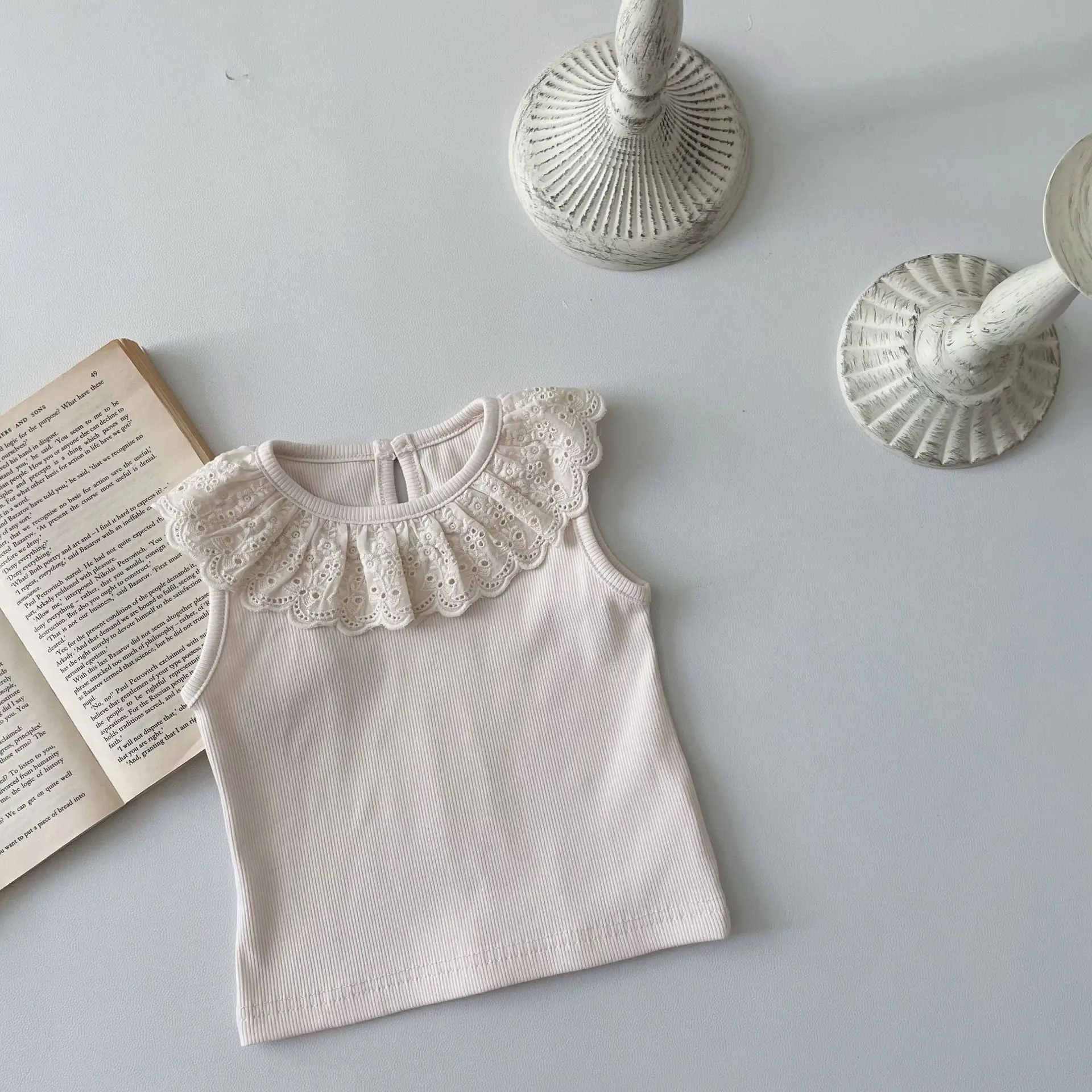 T-shirt d'été en coton pour bébé fille, vêtement pour nouveau-né, gilet à revers en dentelle, bande de fosse, 2024